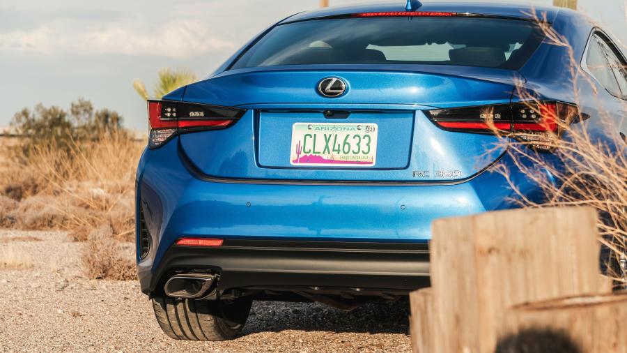  Lexus RC350 2018 года  (NA) (фото 13 из 21)